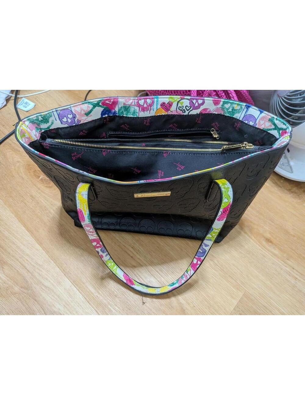 Betsey Johnson Skull Graffiti Tote Laptop School Bag Alt Goth Punk Minimalist - Picture 3 of 7